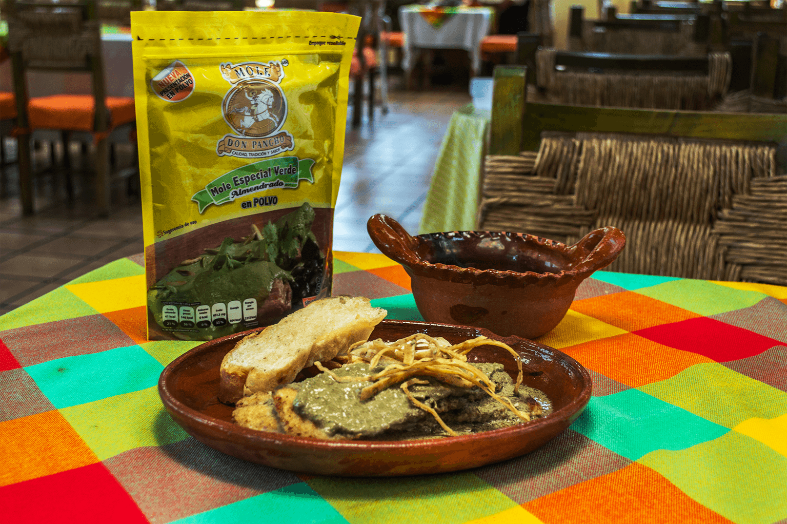 Filete de sierra empanizado con Mole Verde